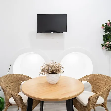 Flh Mouraria Charming Flat Iv *
